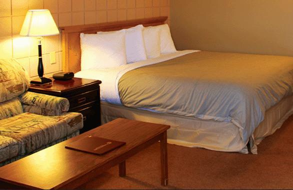 Canway Inn & Suites Dauphin Luaran gambar