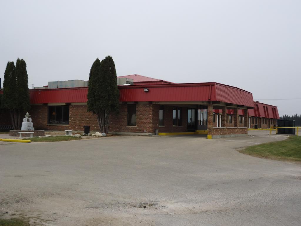 Canway Inn & Suites Dauphin Luaran gambar