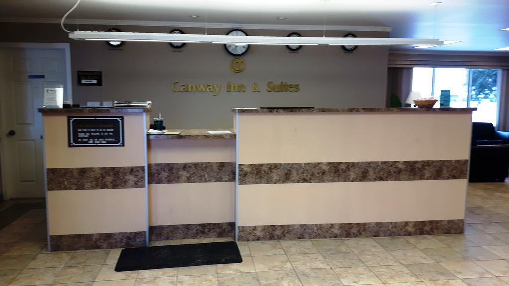 Canway Inn & Suites Dauphin Luaran gambar
